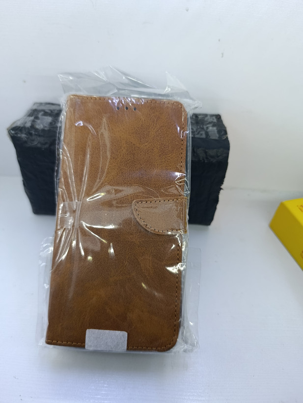 کاور چرمی شیائومی ردمی ۱۴c و پوکو c75